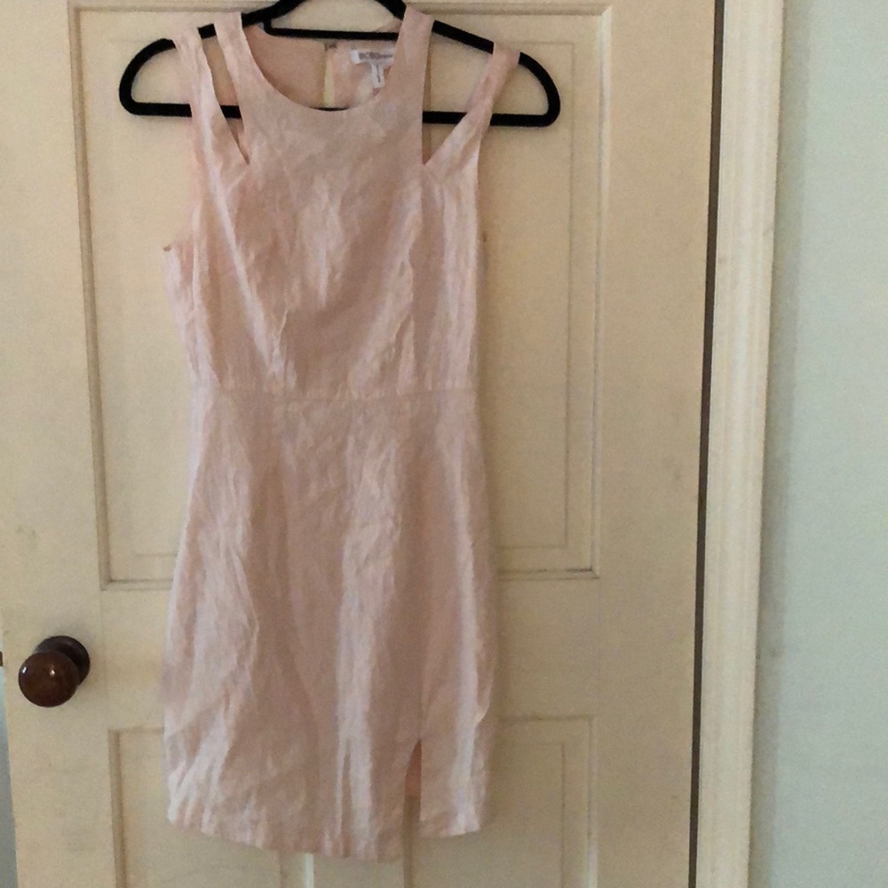 Women’s BCBG light pink dress